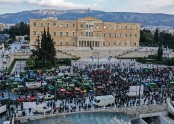 Yunanistan da Avrupa’daki protesto dalgasına katıldı