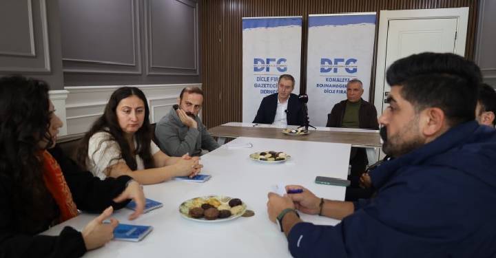 Bakırhan’dan Özgür Basın’a ziyaret: Sistem basınla savaşmayı bırakmalı